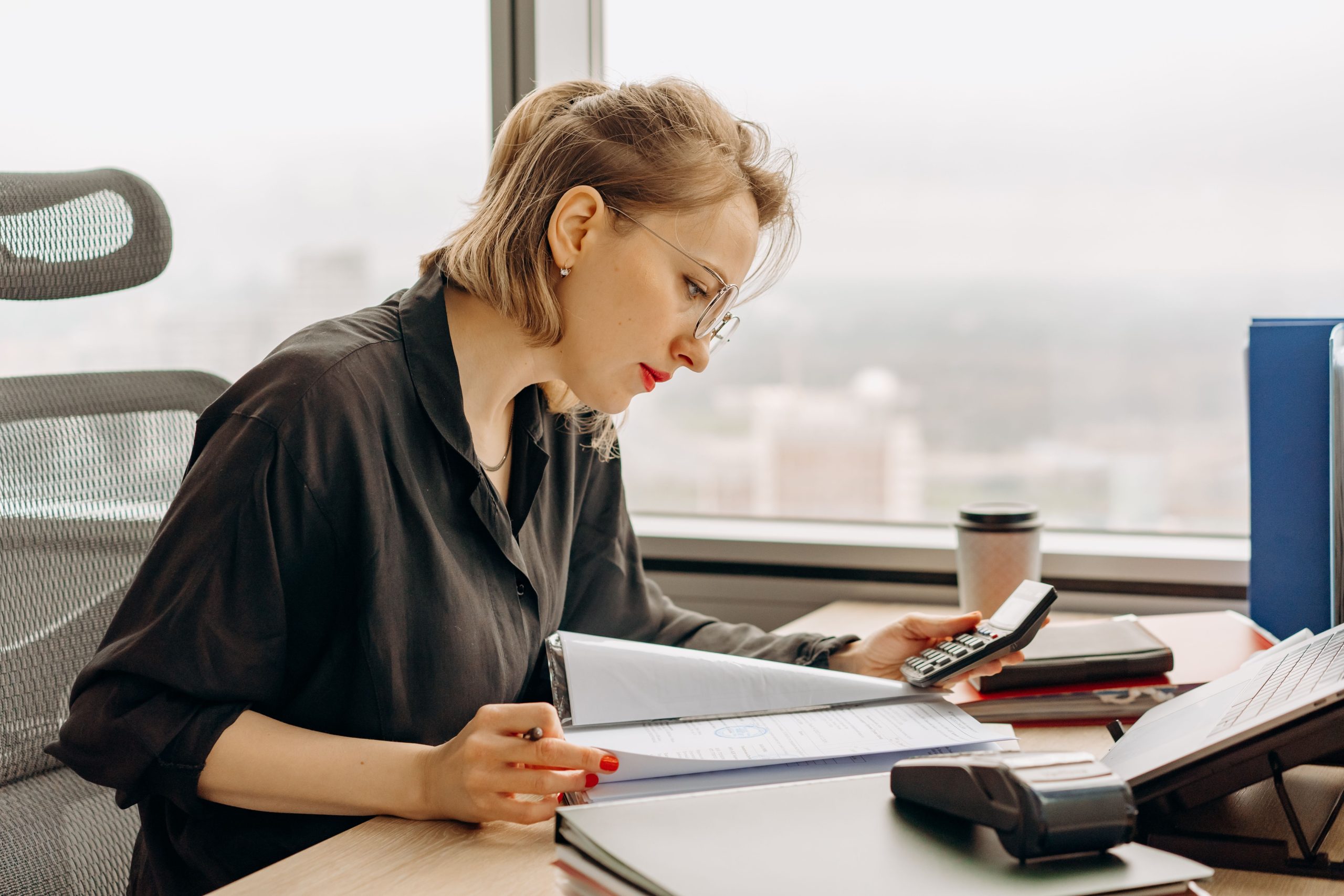 accountatn counsellor 5 Accounting and Assurance - talking with a client